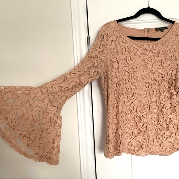 2/$20ποΈ Adrianna Papell Blouse β’ Bell Sleeve β’ Sz L - Picture 2 of 6